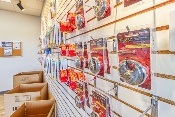 Defender Self Storage - Lorain - 1115 Meister Road