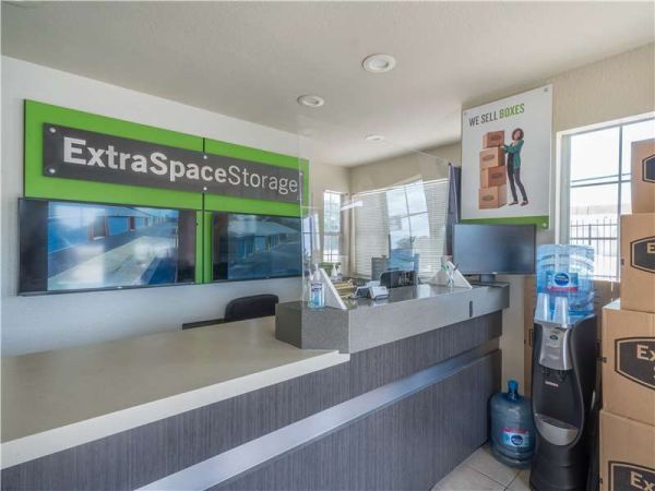 Extra Space Storage - 7410 - Dallas - 3335 Northwest Hwy - 3335 West Northwest Highway