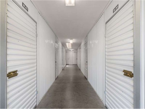 Extra Space Storage - 7410 - Dallas - 3335 Northwest Hwy - 3335 West Northwest Highway