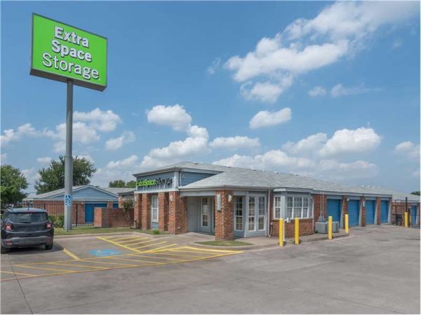 Extra Space Storage - 7410 - Dallas - 3335 Northwest Hwy - 3335 West Northwest Highway