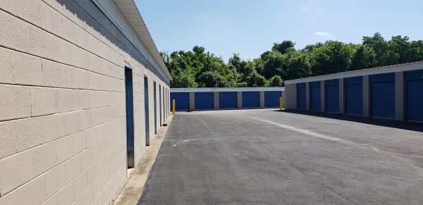 A Mini Storage of Texas - 2381 East Highway 71