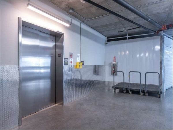 Extra Space Storage - 7372 - Tigard - Atlanta St - 7600 Southwest Atlanta Street