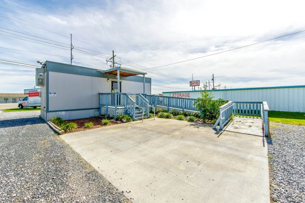 Houma Lock Storage - 1796 Grand Caillou Rd