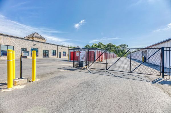 Blythe Landing Self Storage - 14936 Brown Mill Road