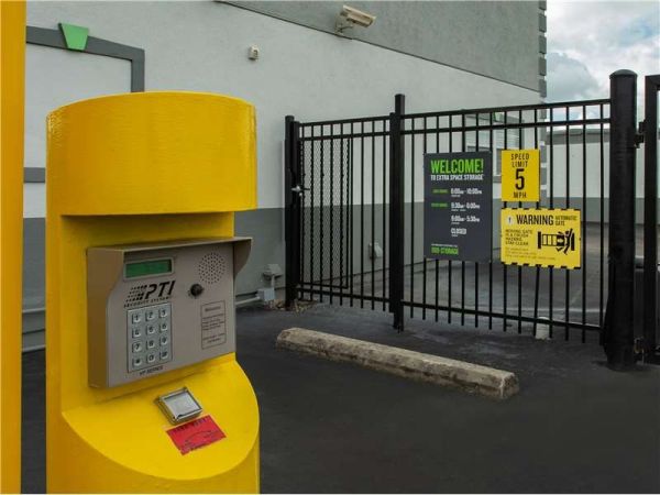 Extra Space Storage - 1661 - Montgomery - Monticello Dr - 6010 Monticello Drive
