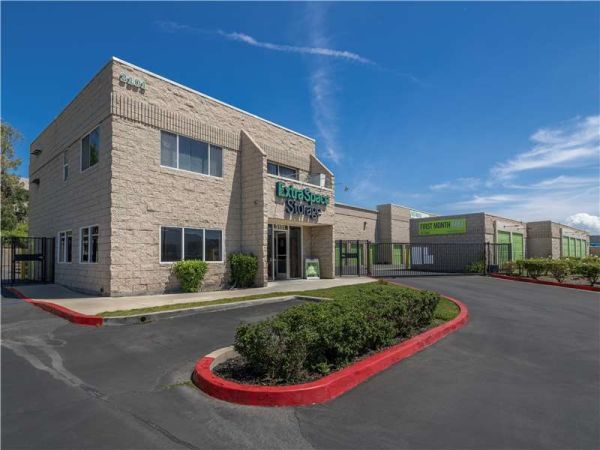 Extra Space Storage - 1014 - Newbury Park - Grande Vista Drive - 3101 Grande Vista Drive