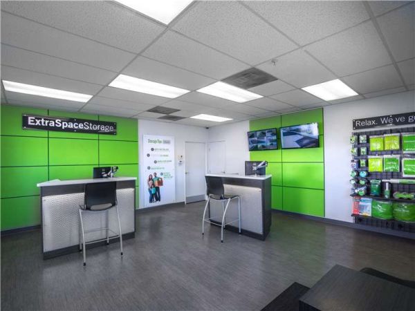 Extra Space Storage - 0220 - Santee - Mission Gorge Rd - 10115 Mission Gorge Road