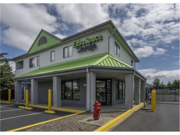 Extra Space Storage - 0689 - Santa Rosa - Hearn Ave - 496 Hearn Avenue