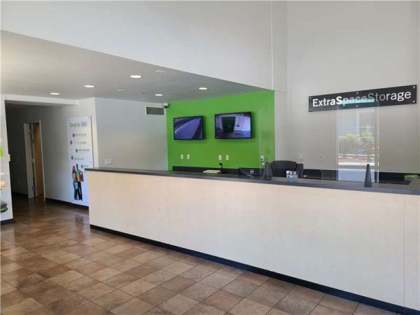 Extra Space Storage - 1253 - Thousand Oaks - Thousand Oaks Blvd - 1285 Thousand Oaks Boulevard
