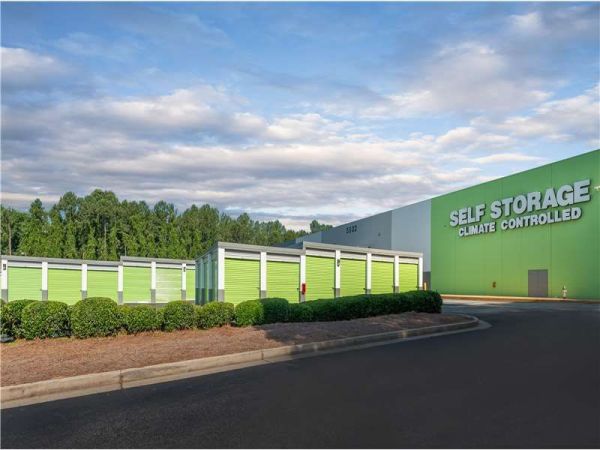 Extra Space Storage - 8179 - Stone Mountain - Memorial Dr - 5502 Memorial Drive