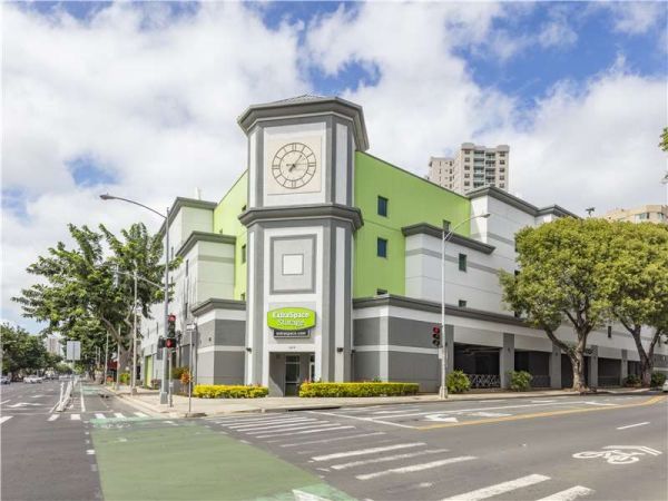 Extra Space Storage - 1521 - Honolulu - Kalakaua Ave - 1414 Kalakaua Avenue