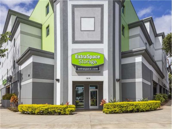 Extra Space Storage - 1521 - Honolulu - Kalakaua Ave - 1414 Kalakaua Avenue