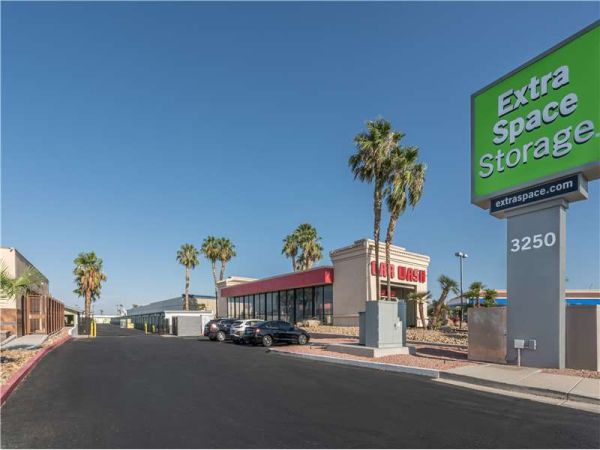 Extra Space Storage - 8006 - Las Vegas - N Buffalo - 3250 North Buffalo Drive