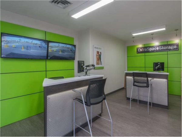Extra Space Storage - 0820 - Las Vegas - W Sahara Ave - 7525 West Sahara Avenue