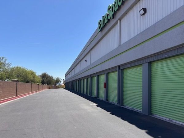 Extra Space Storage - 1733 - Las Vegas - Rancho Dr - 2025 North Rancho Drive