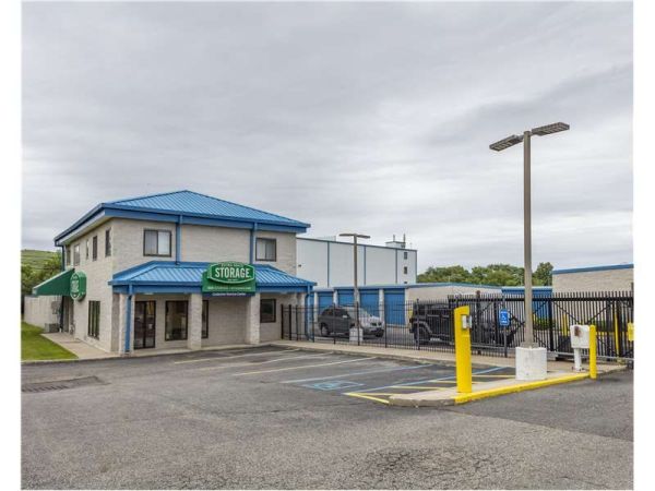 Extra Space Storage - 0690 - Staten Island - Arden Ave - 7 Arden Avenue