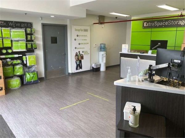 Extra Space Storage - 8881 - Bronx - Webster Ave - 1045 Webster Avenue