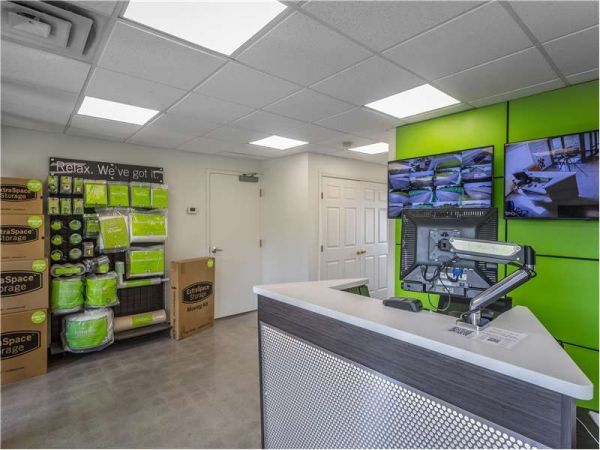 Extra Space Storage - 1504 - Cincinnati - Glencrossing Way - 5151 Glencrossing Way