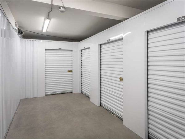 Extra Space Storage - 1504 - Cincinnati - Glencrossing Way - 5151 Glencrossing Way