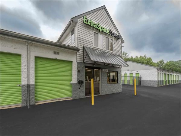 Extra Space Storage - 1036 - Doylestown - N Broad St - 390 North Broad Street