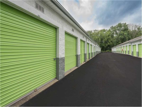 Extra Space Storage - 1036 - Doylestown - N Broad St - 390 North Broad Street