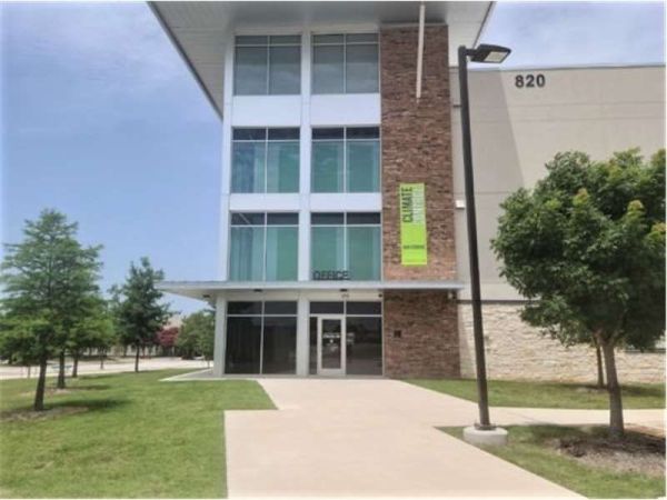 Extra Space Storage - 7073 - Allen - Greenville Ave - 820 South Greenville Avenue