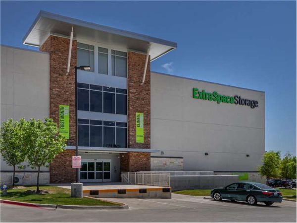 Extra Space Storage - 7073 - Allen - Greenville Ave - 820 South Greenville Avenue