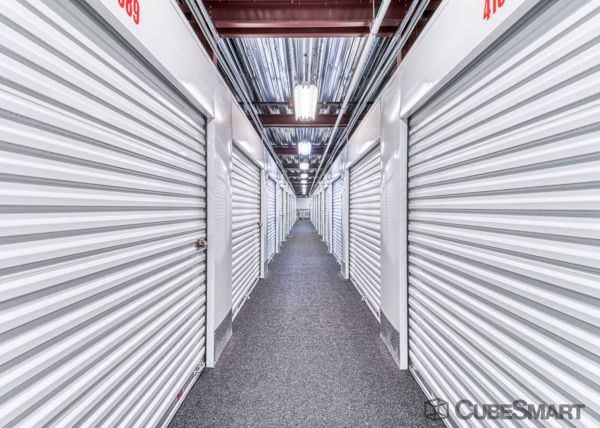CubeSmart Self Storage - MD Rockville Research Pl - 44 Research Place