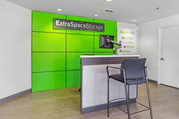 Extra Space Storage - 1555 - Rohnert Park - Redwood Dr - 6635 Redwood Drive