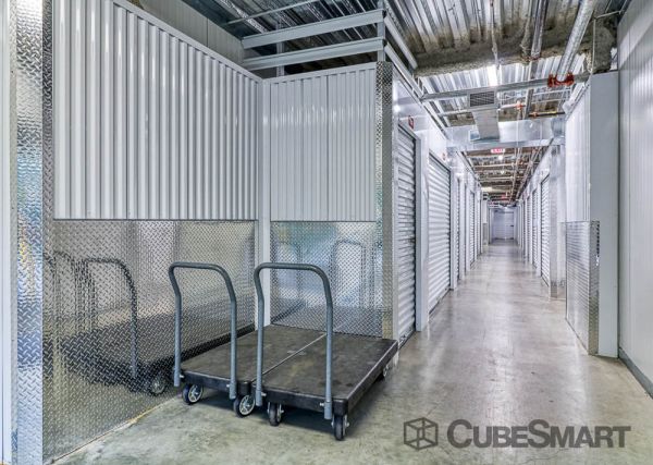 CubeSmart Self Storage - CT New London N Frontage RD - 391 North Frontage Road