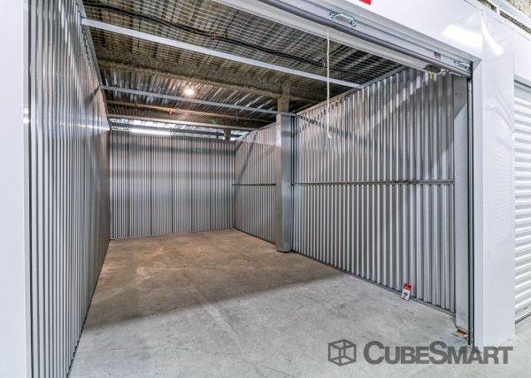 CubeSmart Self Storage - CT New London N Frontage RD - 391 North Frontage Road