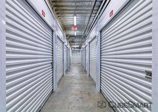 CubeSmart Self Storage - CT New London N Frontage RD - 391 North Frontage Road