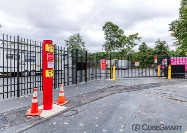 CubeSmart Self Storage - NY Rochester West Linden Ave - 900 Linden Ave