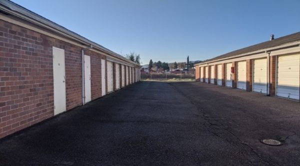 Corvallis Self Storage - 435 Northeast Circle Boulevard