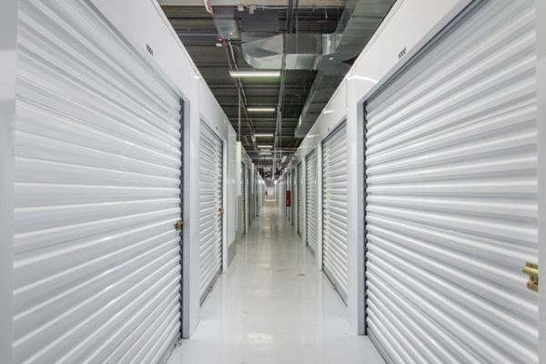 Public Storage - Schaumburg - 2401 Palmer Drive - 2401 Palmer Drive