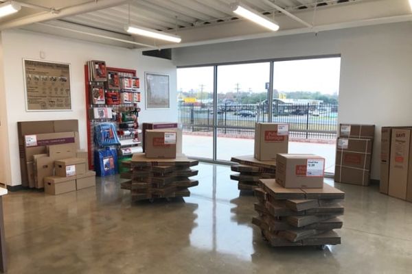 Public Storage - Leander - 140 E Sonny Dr - 140 E Sonny Dr