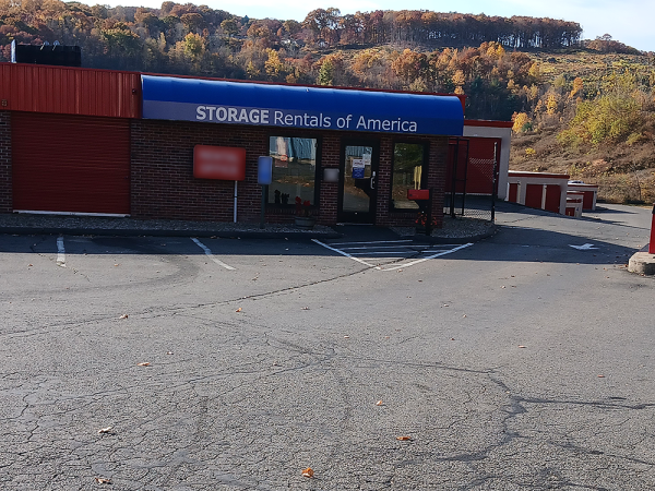 Storage Rentals of America - Waterbury - East Main St - 2454 East Main Street