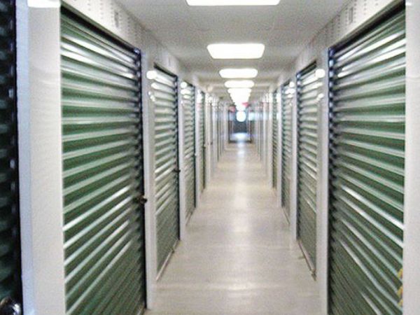Storage Rentals of America - Simsbury Center - West Street - 123R West Street