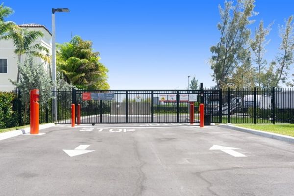 Public Storage - Miami - 12850 SW 128th St - 12850 Southwest 128th Street