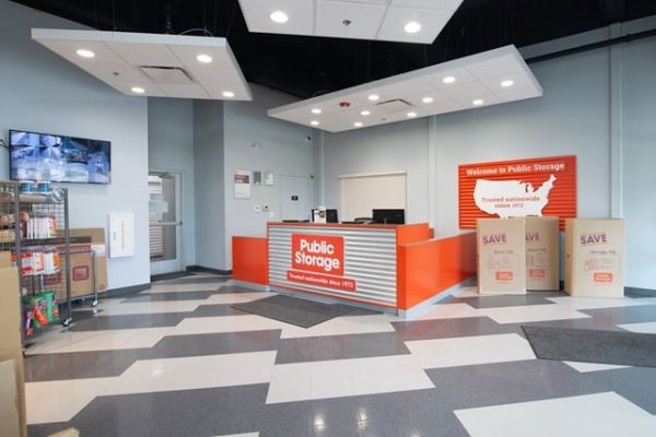 Public Storage - St Louis - 2321 McCausland Ave - 2321 McCausland Ave