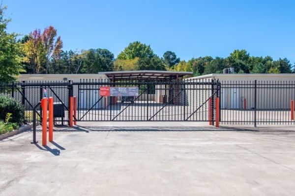 Public Storage - Madison - 160 Chestnut Dr - 160 Chestnut Dr