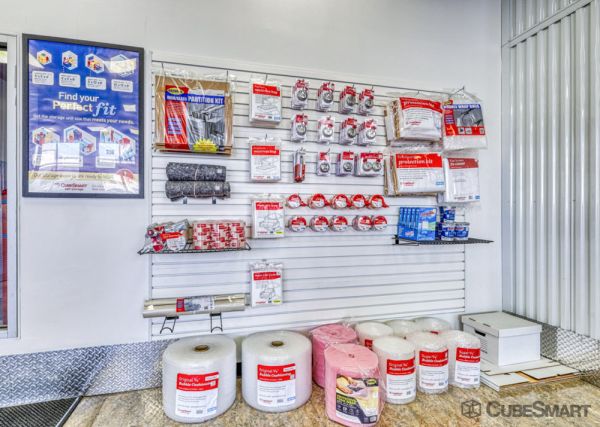 CubeSmart Self Storage - NY Brooklyn 3rd Ave - 338 3rd Avenue
