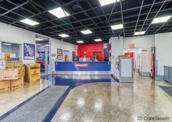 CubeSmart Self Storage - NY Long Island City 21st Street - 39-25 21st Street