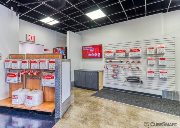 CubeSmart Self Storage - NY Long Island City 21st Street - 39-25 21st Street
