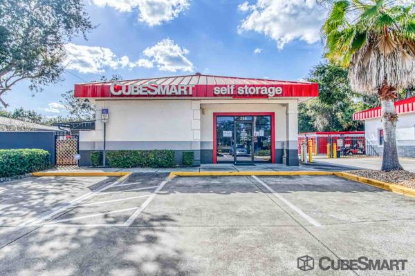 CubeSmart Self Storage - FL Edgewater North Ridgewood Avenue - 200 North Ridgewood Avenue