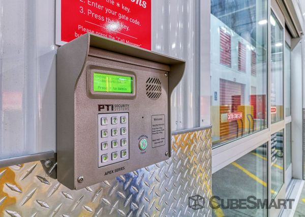 CubeSmart Self Storage - NY Brooklyn Butler Street - 313 Butler Street