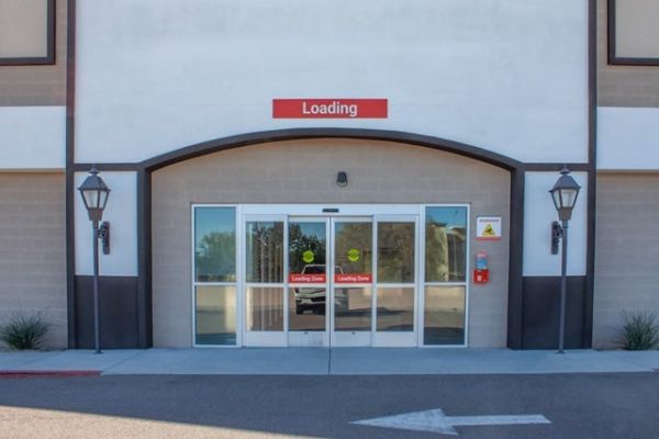 Public Storage - Chandler - 2090 S Dobson Rd - 2090 S Dobson Rd