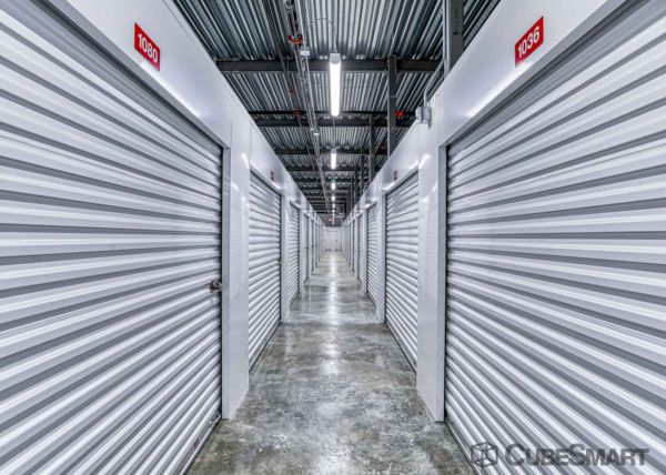 CubeSmart Self Storage - FL Miami Gardens NW 27th Ave - 17994 Northwest 27th Avenue