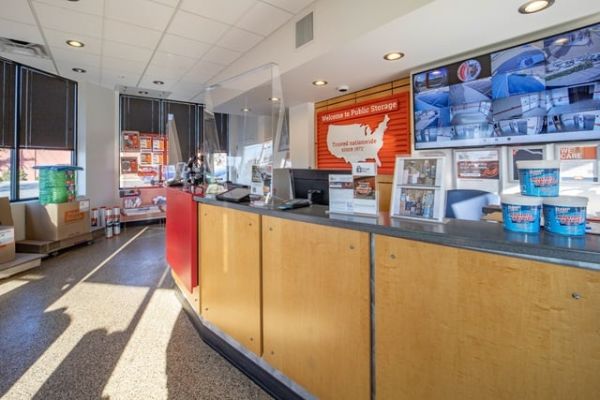 Public Storage - Baltimore - 5801 Reisterstown Rd - 5801 Reisterstown Rd