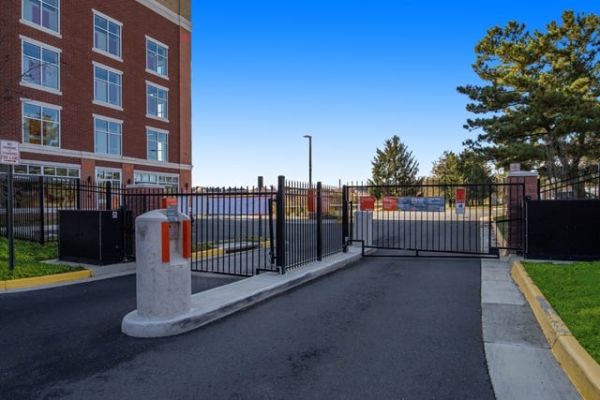 Public Storage - Fairfax - 3849 Pickett Rd - 3849 Pickett Rd